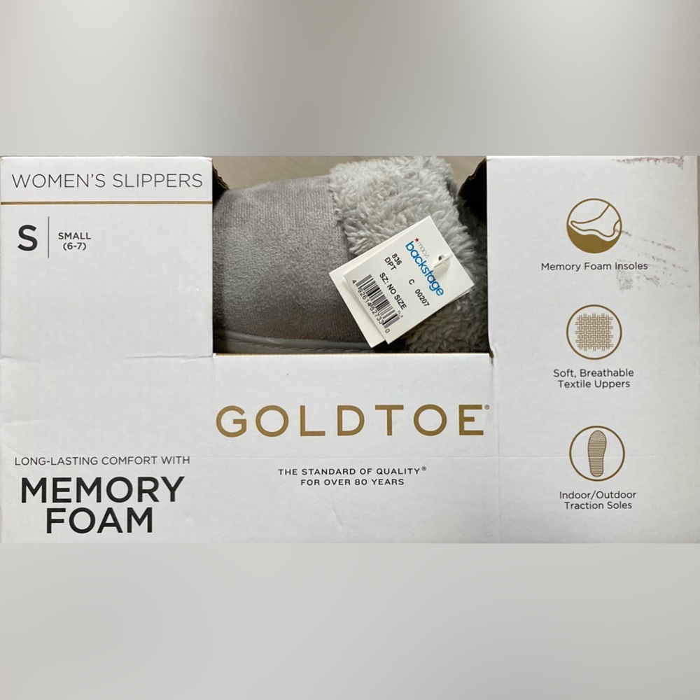 Gold Toe Memory Foam slippers, size snap (6-7) in gray.